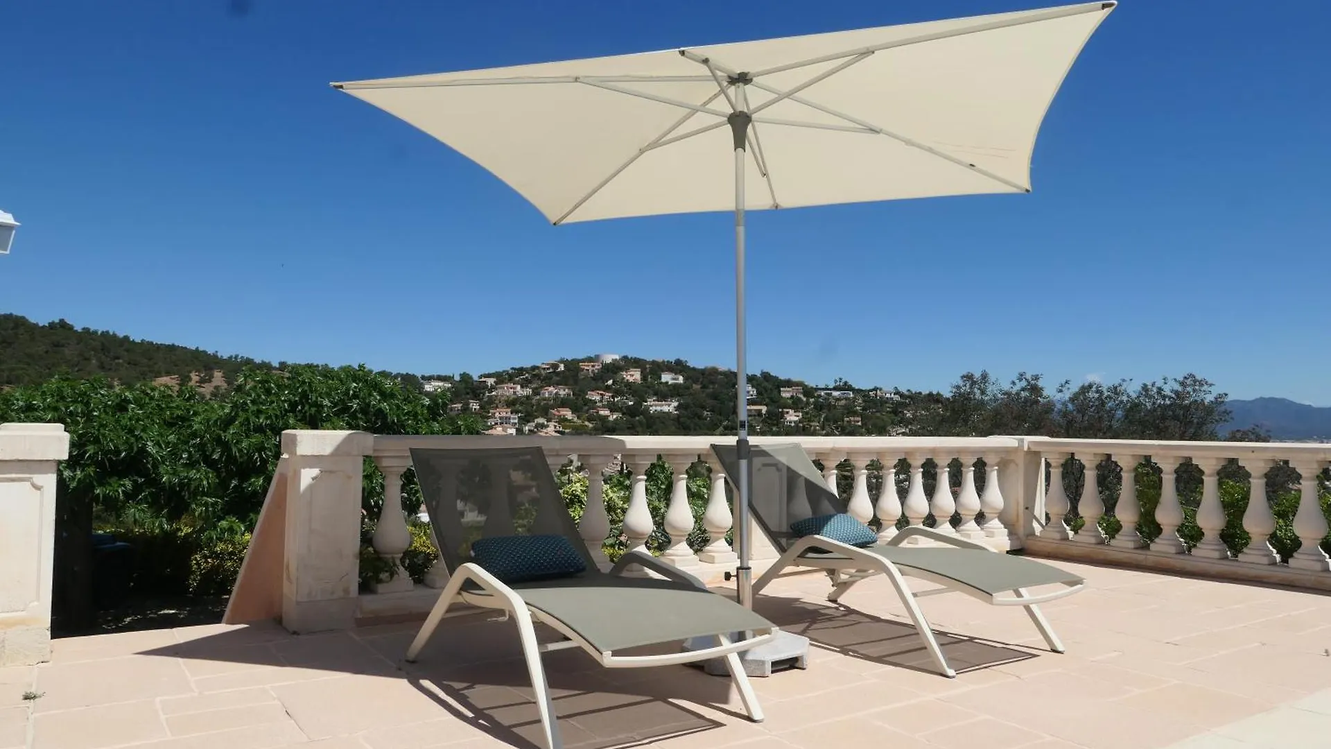 Chambre D'Hote, Vue Mer Exceptionnelle, A 5 Minutes De La Mer Roquebrune-sur-Argens Homestay