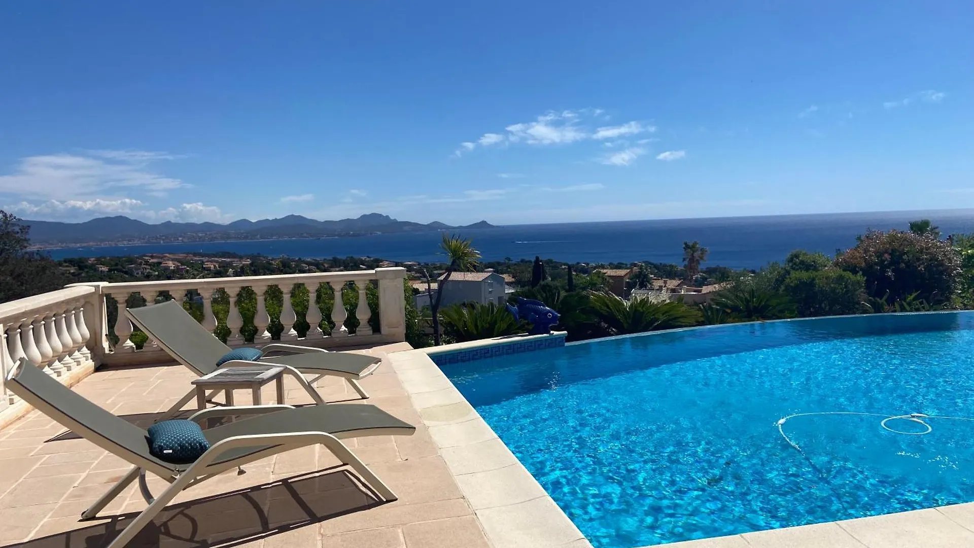 Chambre D'Hote, Vue Mer Exceptionnelle, A 5 Minutes De La Mer Roquebrune-sur-Argens Homestay